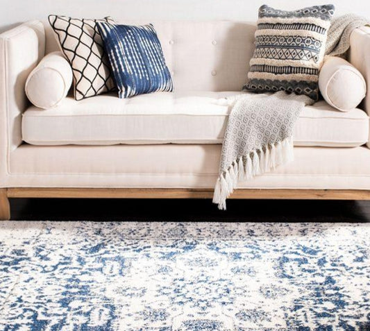 Safavieh Madison Cream - Navy Area Rug 6'7 x 9'2"