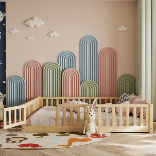 Lit plateforme Finka pour enfants avec barrière et porte (lit Queen en chêne blanc)
