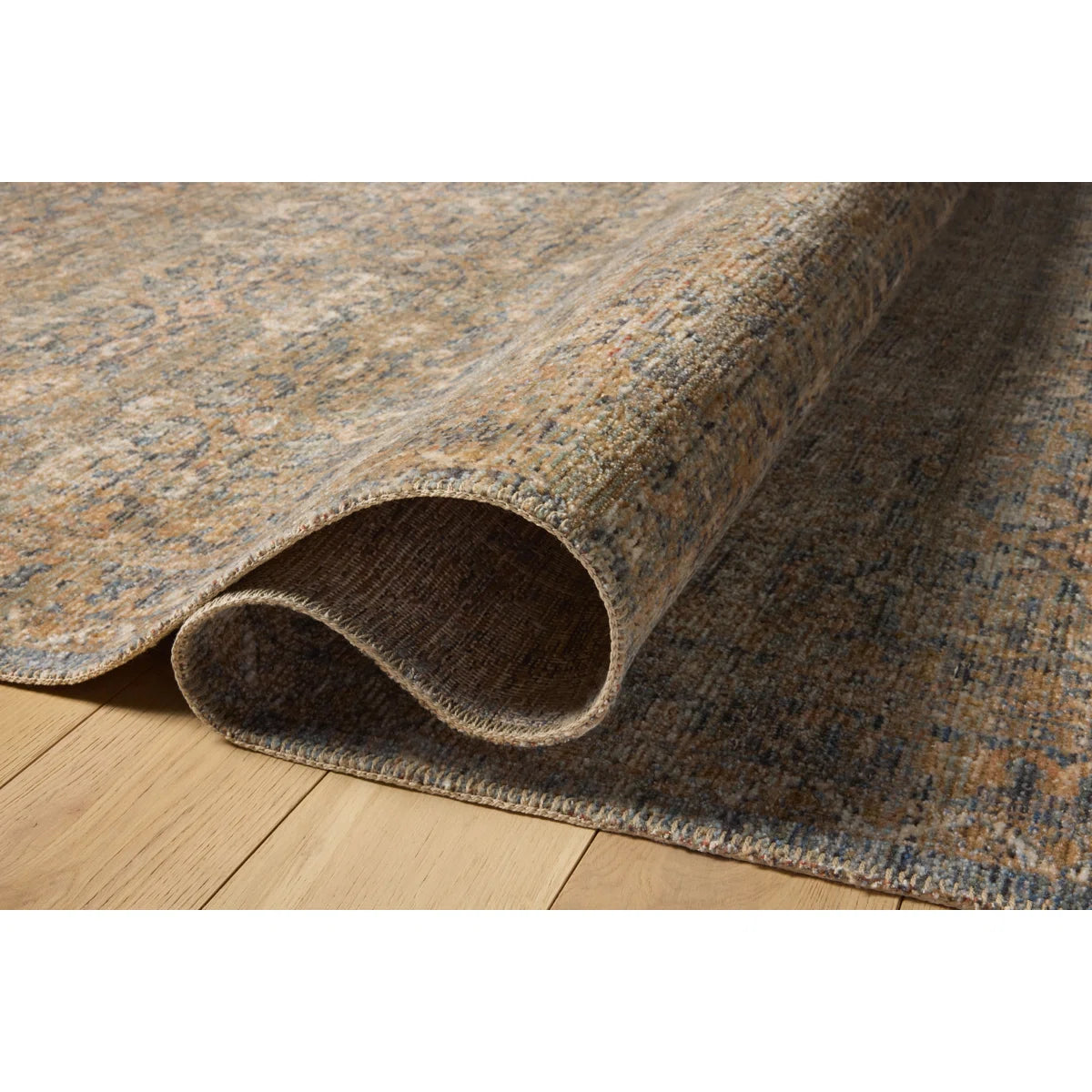 Tapis Amber Lewis x Loloi Molly Denim / Or 3,50 m x 4,70 m