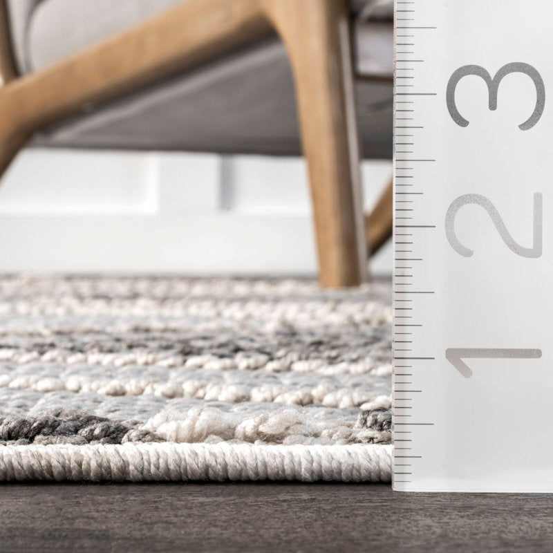 Geometric Grey White Area Rug, 6'7'' X 9'10''