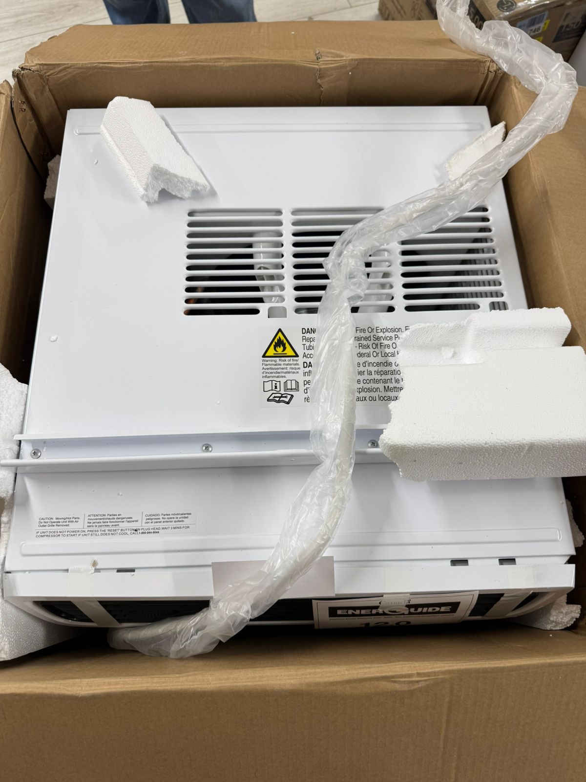 FFRH Series Frigidaire 10,000 BTU Window-Mounted Room Air Conditioner