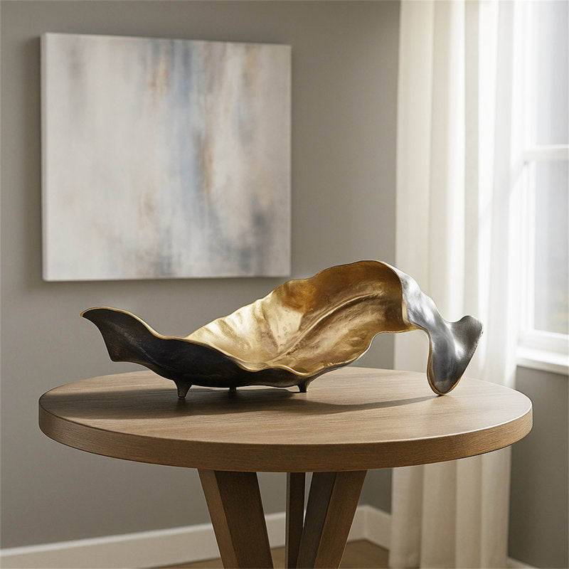 Sculpture de table en forme de feuille