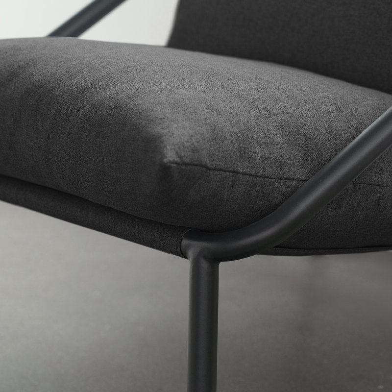 Fauteuil d'appoint Ayatt à structure métallique moderne et assise en toile