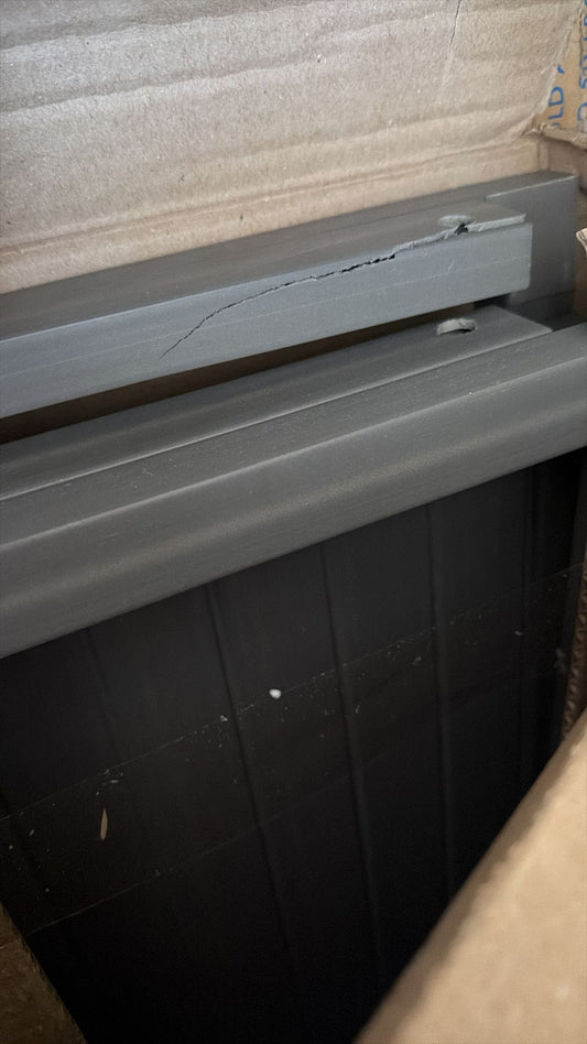 Reptile Enclosure Stackable Broken