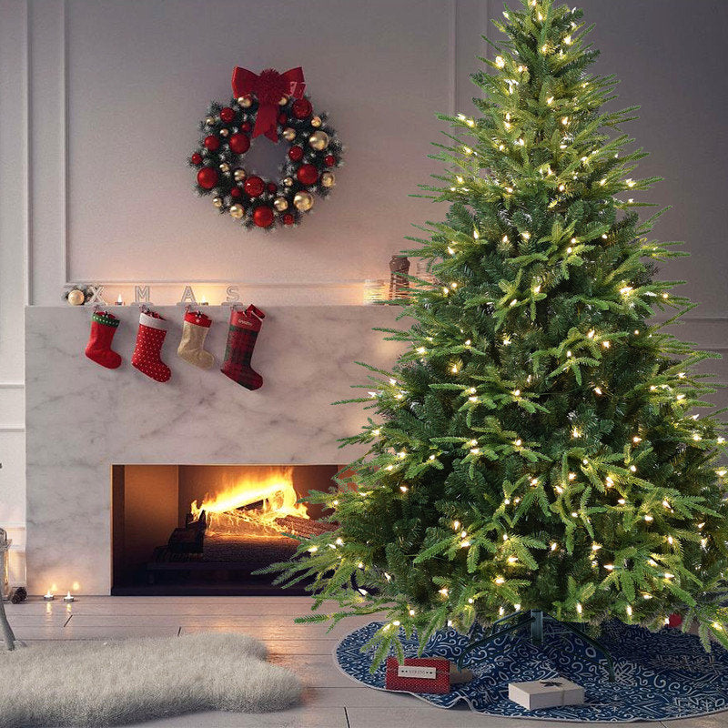 Sapin de Noël Saint Nicolas de 1,98 m avec guirlandes lumineuses LED multicolores et blanc chaud.