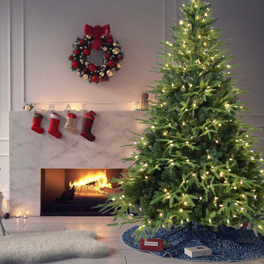 Sapin de Noël Saint Nicolas de 1,98 m avec guirlandes lumineuses LED multicolores et blanc chaud.