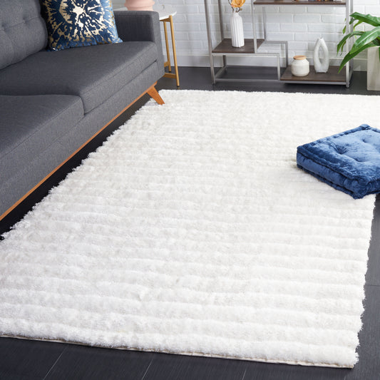 Wyler Hand-Tufted High Pile Solid White Colour Rug 6ft x 6ft