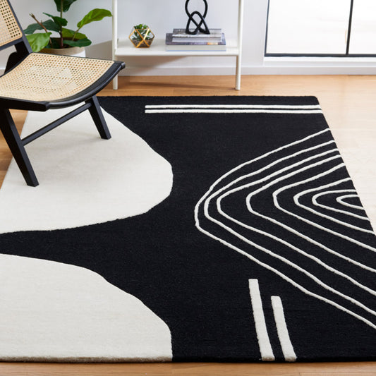 Felipe Rodeo Drive 860 Area Rug In Black / Ivory 3 x 5 ft